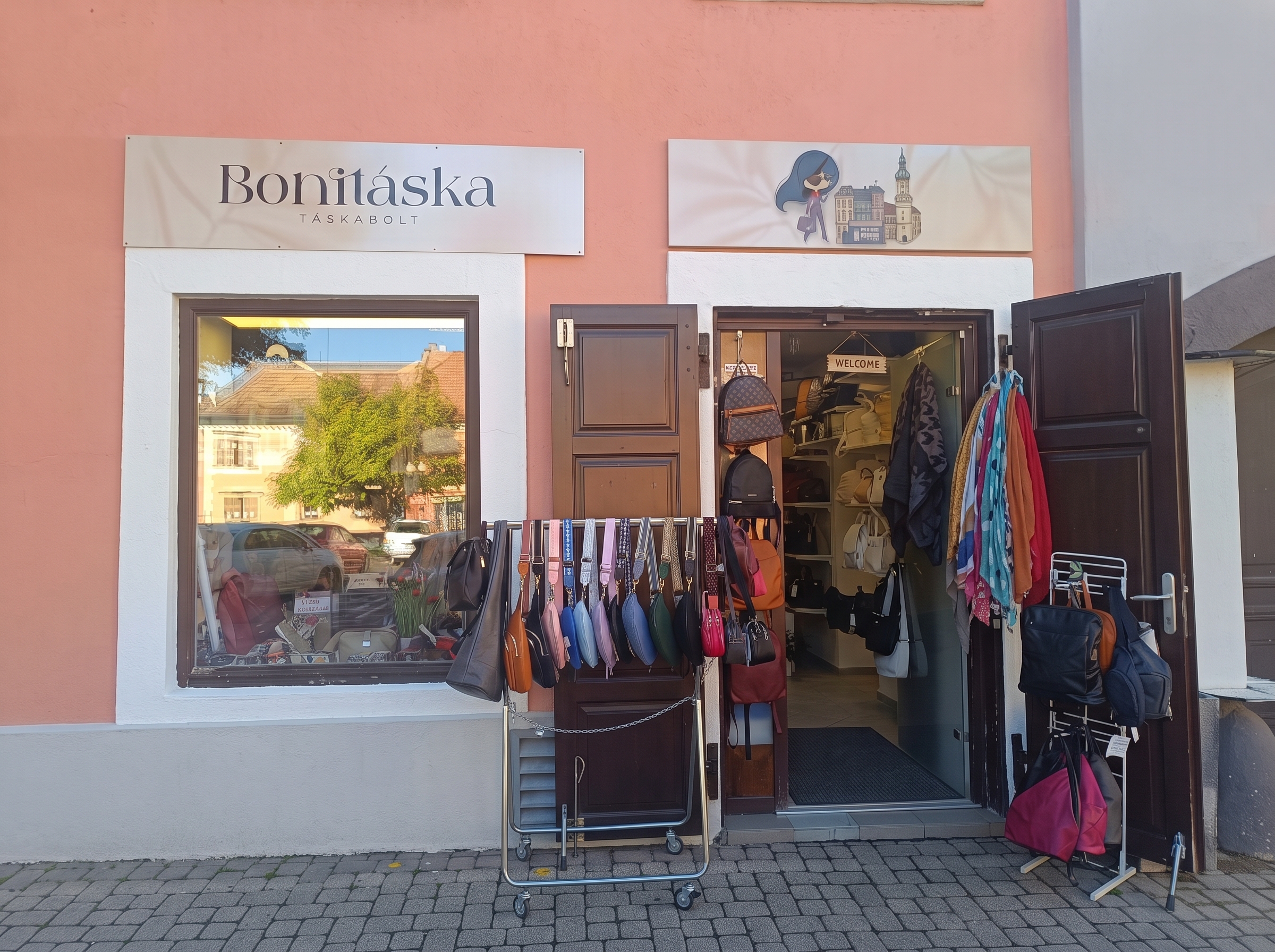 Táskák az üzletben